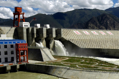 西藏直孔水电站